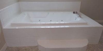 Finished bathtub with True Glaze